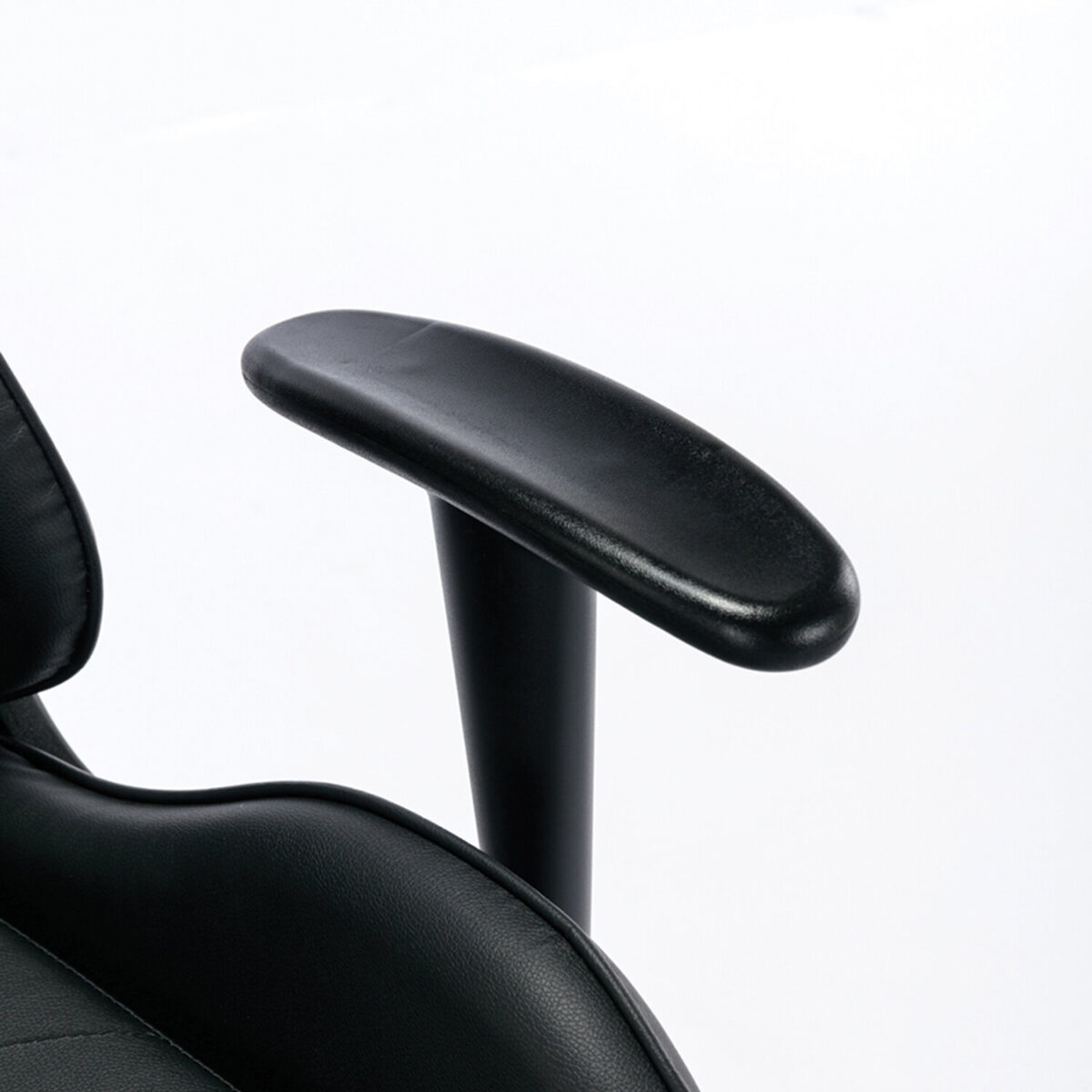 Кресло компьютерное BRABIX "Hunter GM-130", две подушки, экокожа, черное, 532798 — изображение 12