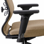 Кресло МЕТТА "ErgoLife" 10 B1-162D, пластик, синхромеханизм, 2D-подлокотники, ткань, бежевое — изображение 6