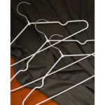 Вешалки-плечики для одежды, размер 48-50, металл, антискользящие, КОМПЛЕКТ 10 шт., белые, BRABIX PREMIUM, 608469 — изображение 4