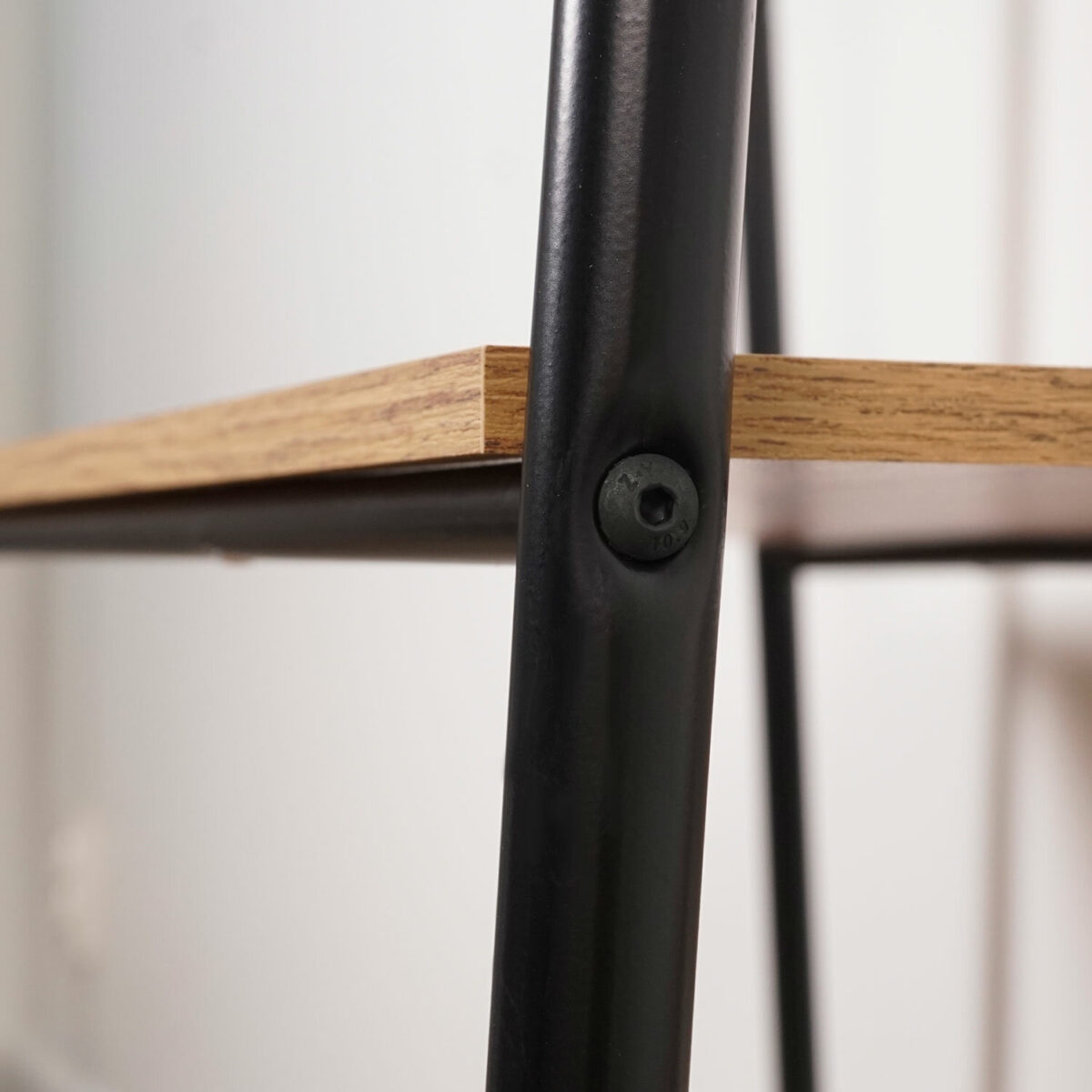 Стеллаж на металлокаркасе "Скандинавия-14", 450х385х1470 мм, 4 полки ЛДСП, черный/дуб, CТCП14 Ч — изображение 5