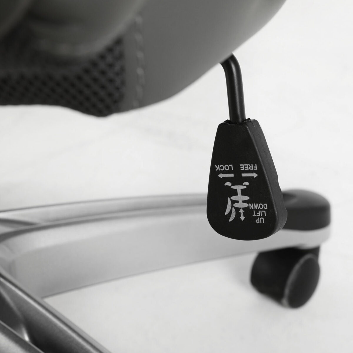 Кресло офисное BRABIX PREMIUM "Level EX-527", пружинный блок, рециклированная кожа, серое, 531937 — изображение 12