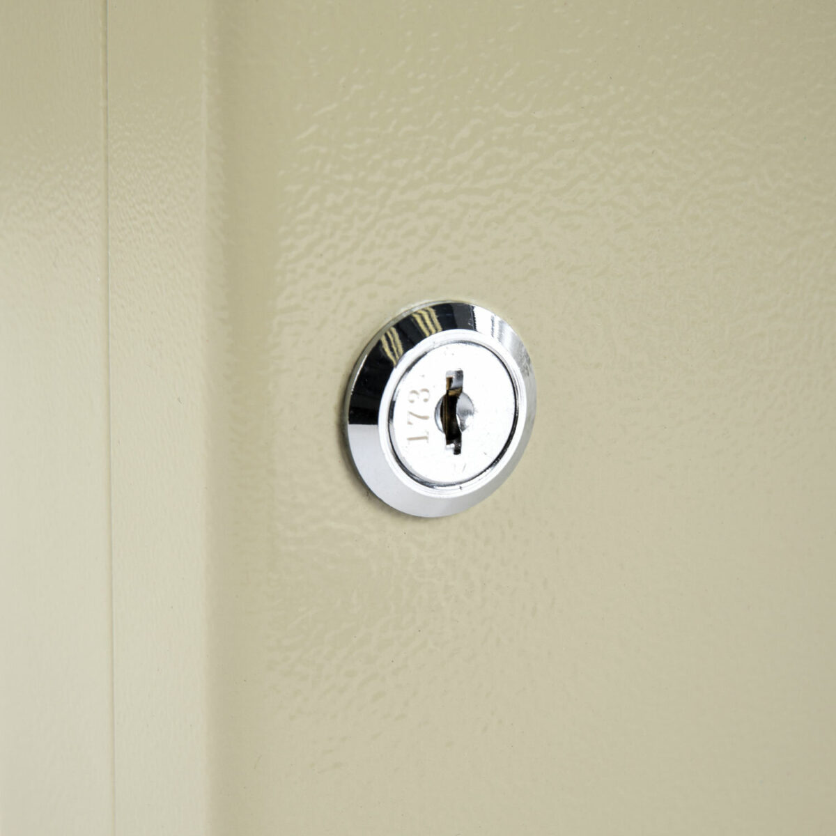 Шкафчик (Ключница) на 20 ключей BRAUBERG, 200х160х80 мм, с замком, +20 брелоков, серый, 290337 — изображение 4